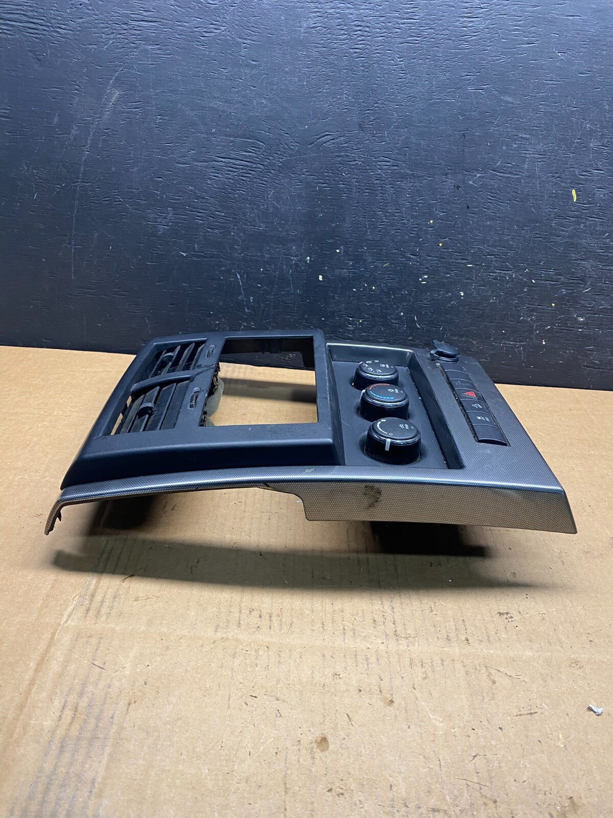 2008 to 2012 Jeep Liberty Dash Climate Temperature Control Radio Bezel N2850 DG2