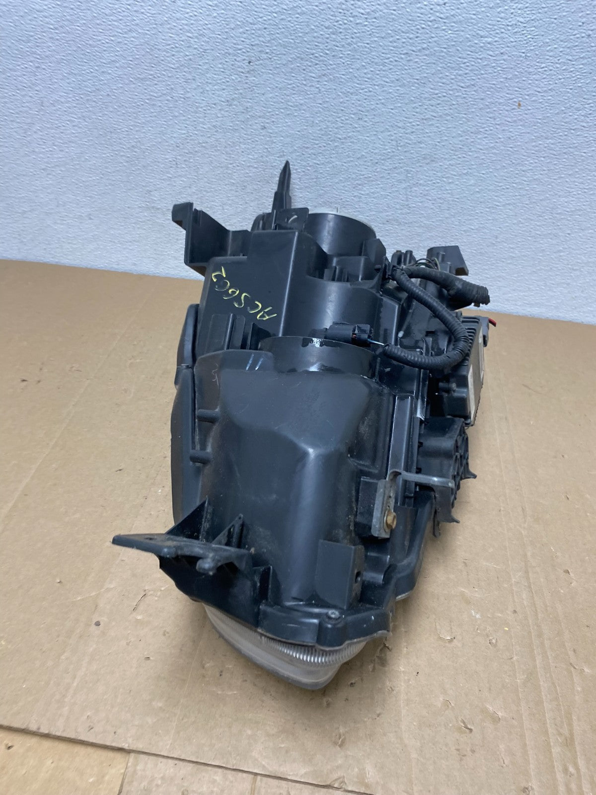 2009 - 2014 Nissan Maxima Headlight Right Passenger Xenon HID AD1177 DW9