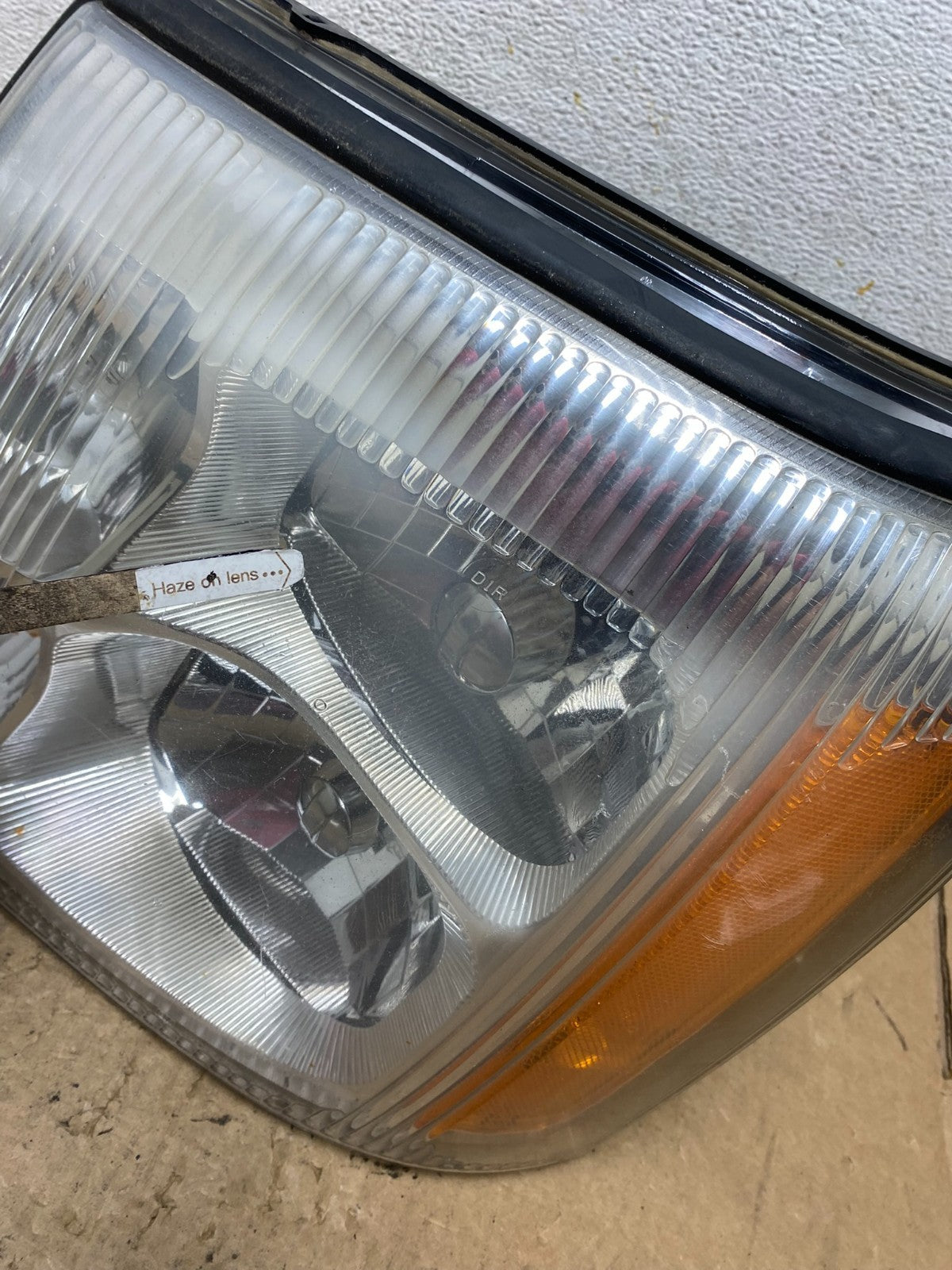 2002 to 2006 Cadillac Escalade Left Driver Lh Xenon HID Headlight AI3554 DW5