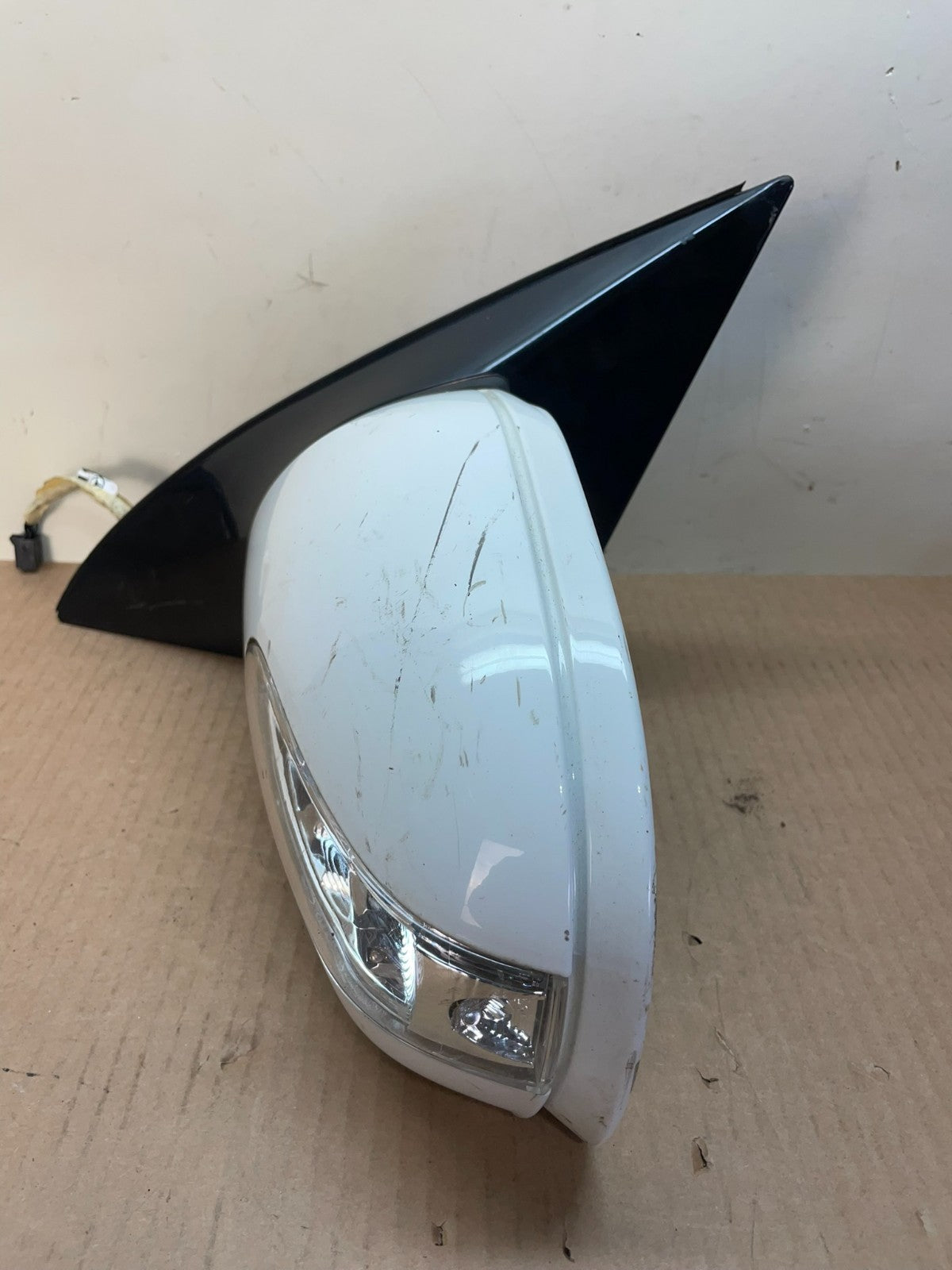 2006-2010 Mercedes-Benz R-Class R350 R500 Left Driver Door Mirror AJ1110 DG10