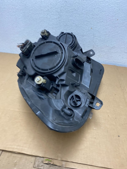 2014 to 2017 Mercedes Sprinter Headlight Right Passenger Halogen AD0733 DW5