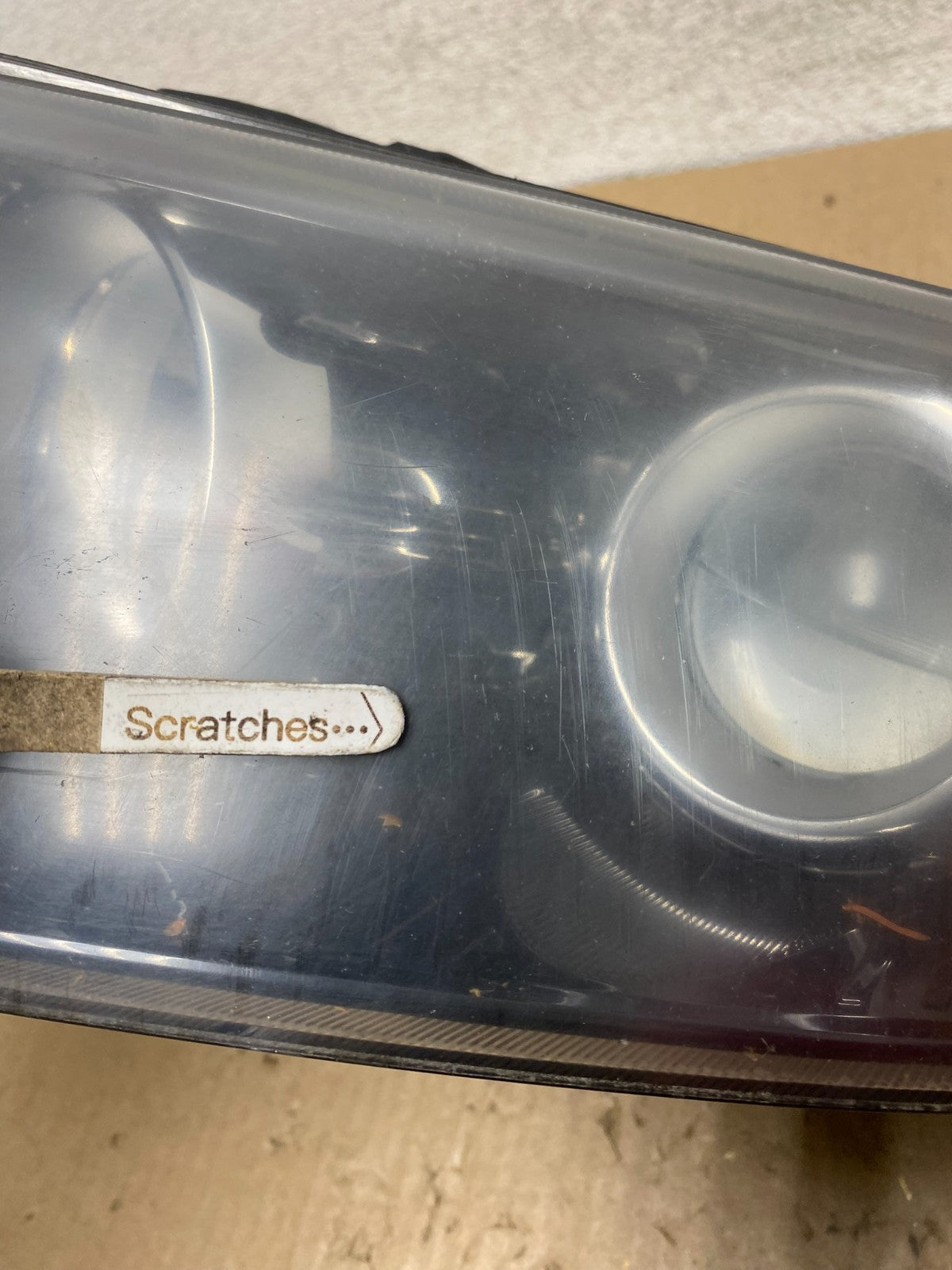 2011 to 2013 Kia Sorento Left Driver LH Side Headlight Halogen AG8071 DW3