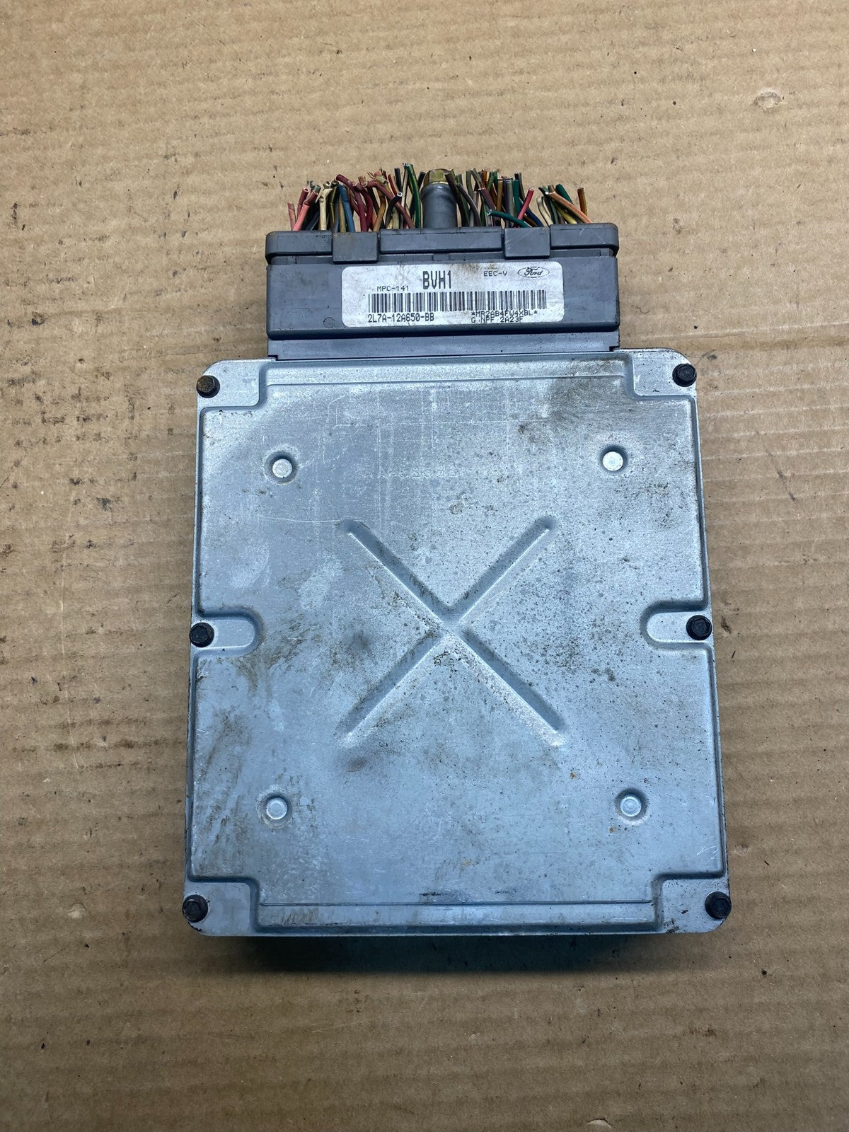 2000 - 2004 Lincoln Navigator Computer Engine Control ECU ECM Module AF6815 DW1