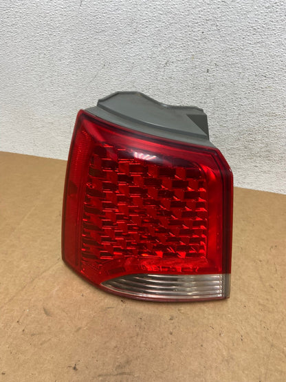 2011 2012 Kia Sorento Left Driver LH Side Tail Light AE3140 LK0