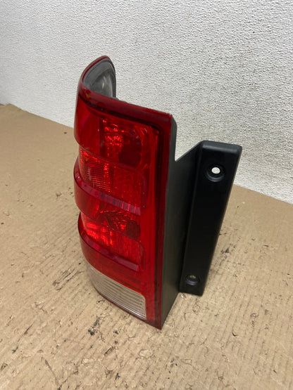 2003 2004 2005 2006 Ford Expedition Left Driver Lh Tail light AF7035 LK1
