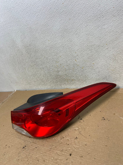 2011 2012 2013 Hyundai Elantra Sedan Right Passenger Tail Light AH8938 LK1