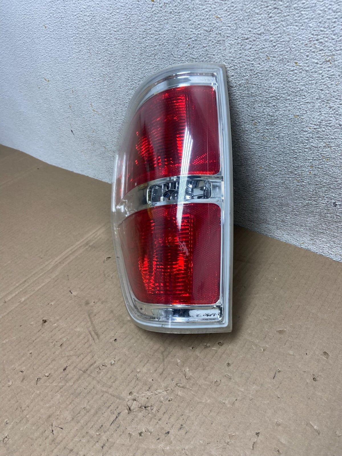 2009 to 2014 Ford F150 F-150 Left Driver LH Side Tail Light AI9568 LK1