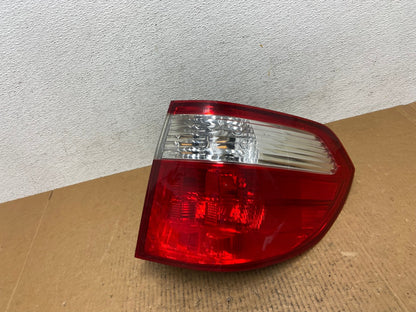 2005 2006 2007 Honda Odyssey Right Passenger RH Side Tail Light AE0273 LK0