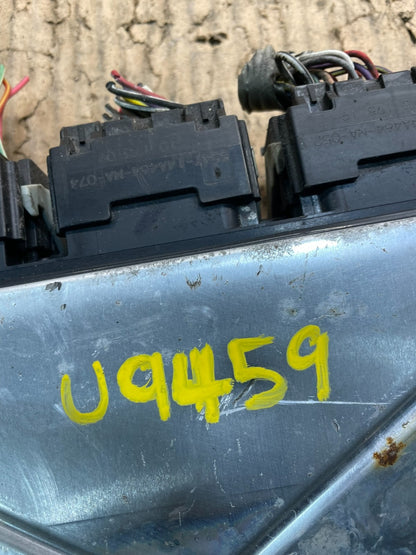 2010 2011 Ford Crown Victoria Engine Computer Module U9459 DG4