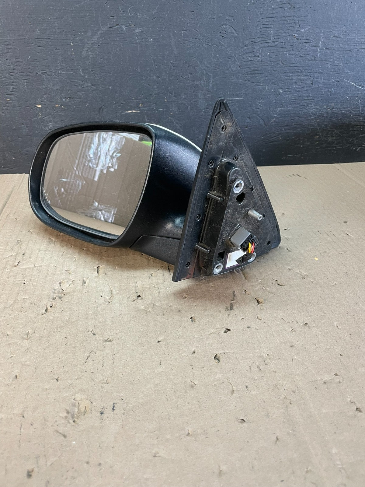 2011 to 2013 Kia Forte Left Driver LH View Door Mirror w/ Turn Signal AE0697 DG2