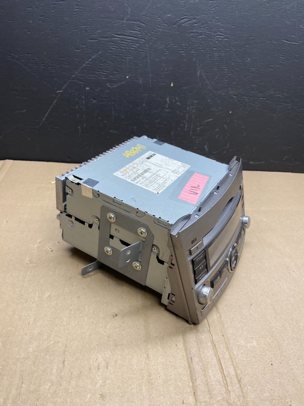 2010 to 2012 Subaru Legacy AM FM CD MP3 Radio Player AB8741 DG1