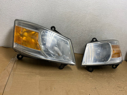 2008 to 2010 Dodge Caravan Left+Right Set Side Halogen Headlights AG9238 DW1