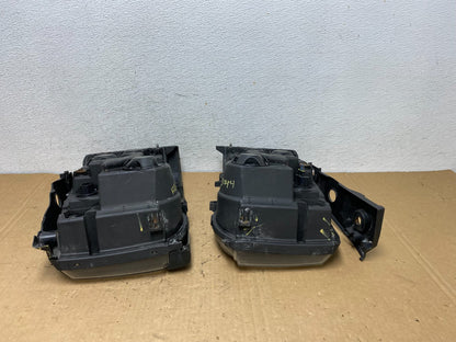 2003-2004 Land Rover Discovery Left+Right Set Halogen Headlights AD3044 DG13