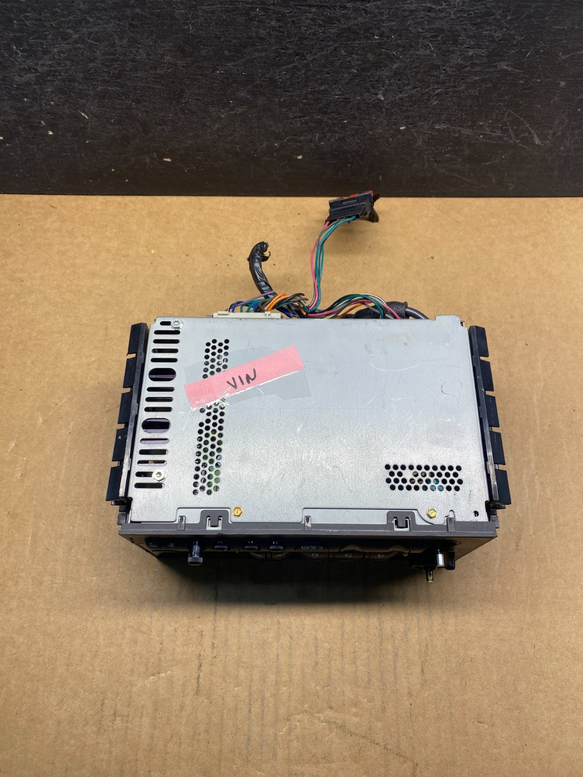1995 to 2002 GMC Chevy Truck Yukon Silverado AM FM Radio ah4987 DG5