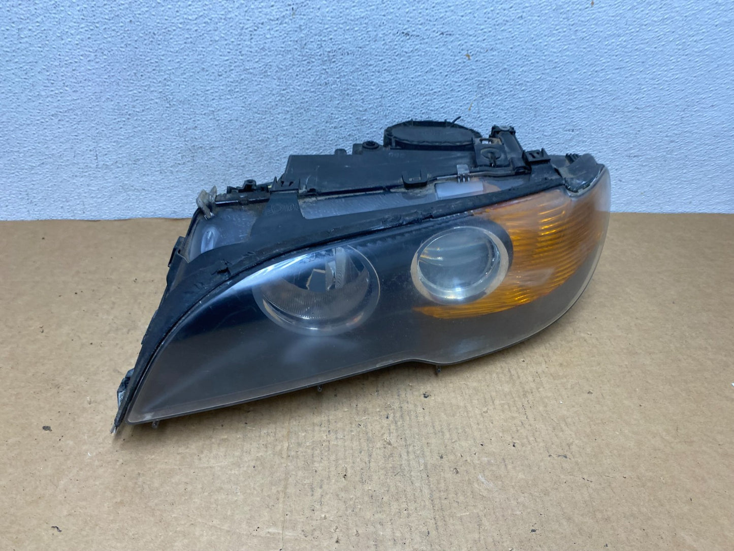 2004 2005 2006 BMW 3 E46 Coupe Left Driver LH Halogen Headlight AD4604 DW2