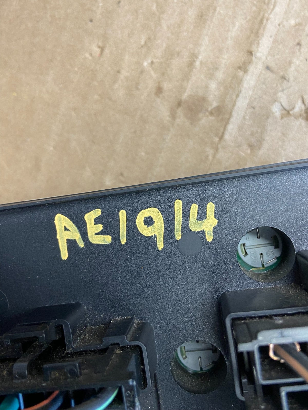 2001 to 2003 Dodge Durango Temperature Climate Control Heat AC Heater AE1914 DG5