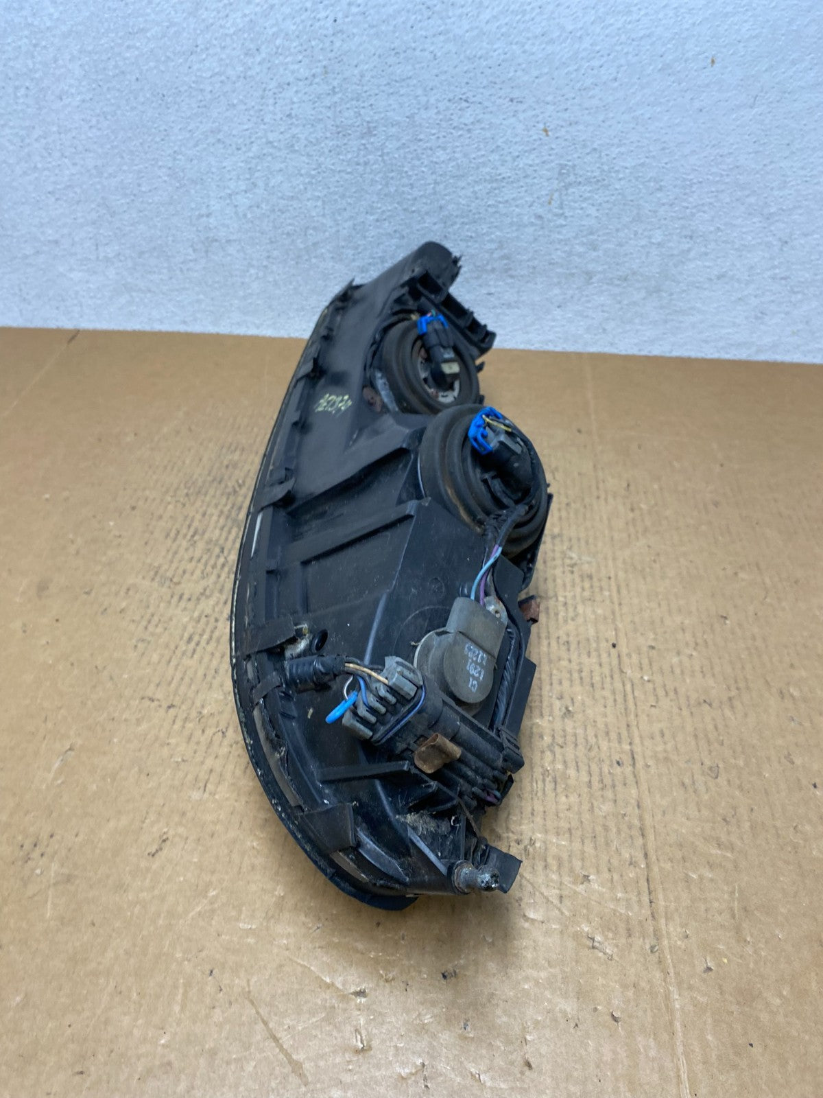 2001 to 2003 Oldsmobile Aurora Right Passenger RH Side Headlight ae1374 DG6