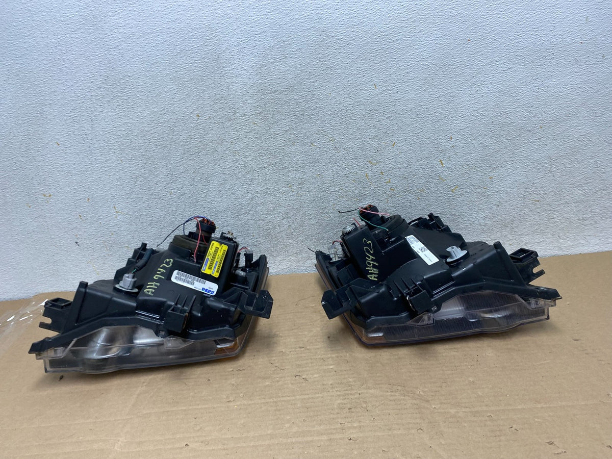 2005-2015 Nissan Xterra Driver Left+Right Side Set Headlights DEPO AH9423 DW8