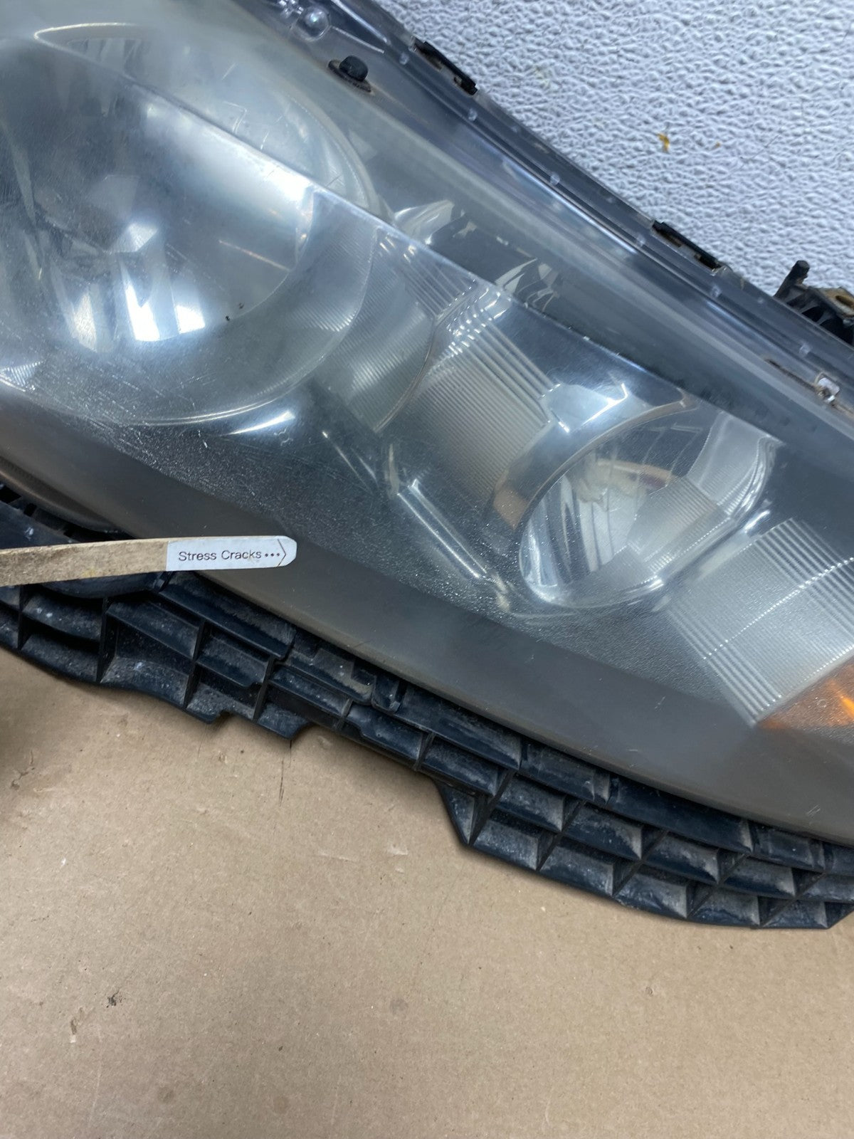 2008 to 2012 Honda Accord Sedan Right Passenger RH Headlight AG3327 DW3