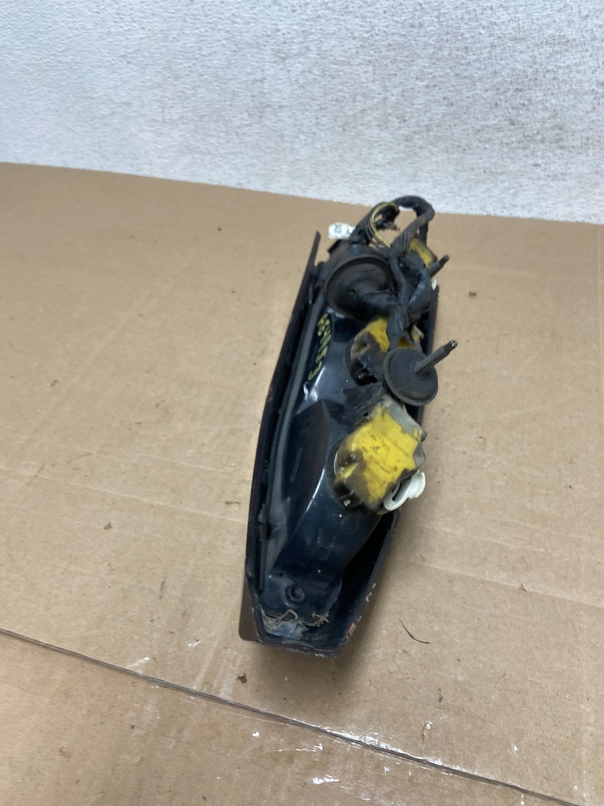 1995 to 2002 Cadillac Eldorado Right Passenger RH Tail Light AE4953 DG6