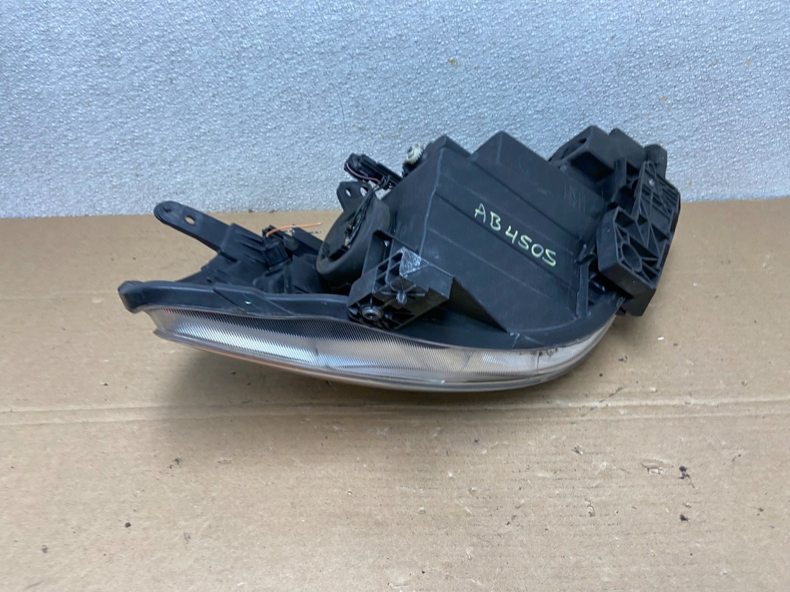 2008 to 2012 Nissan Versa Headlight Halogen Left Driver Lh Side AB4505 DW7