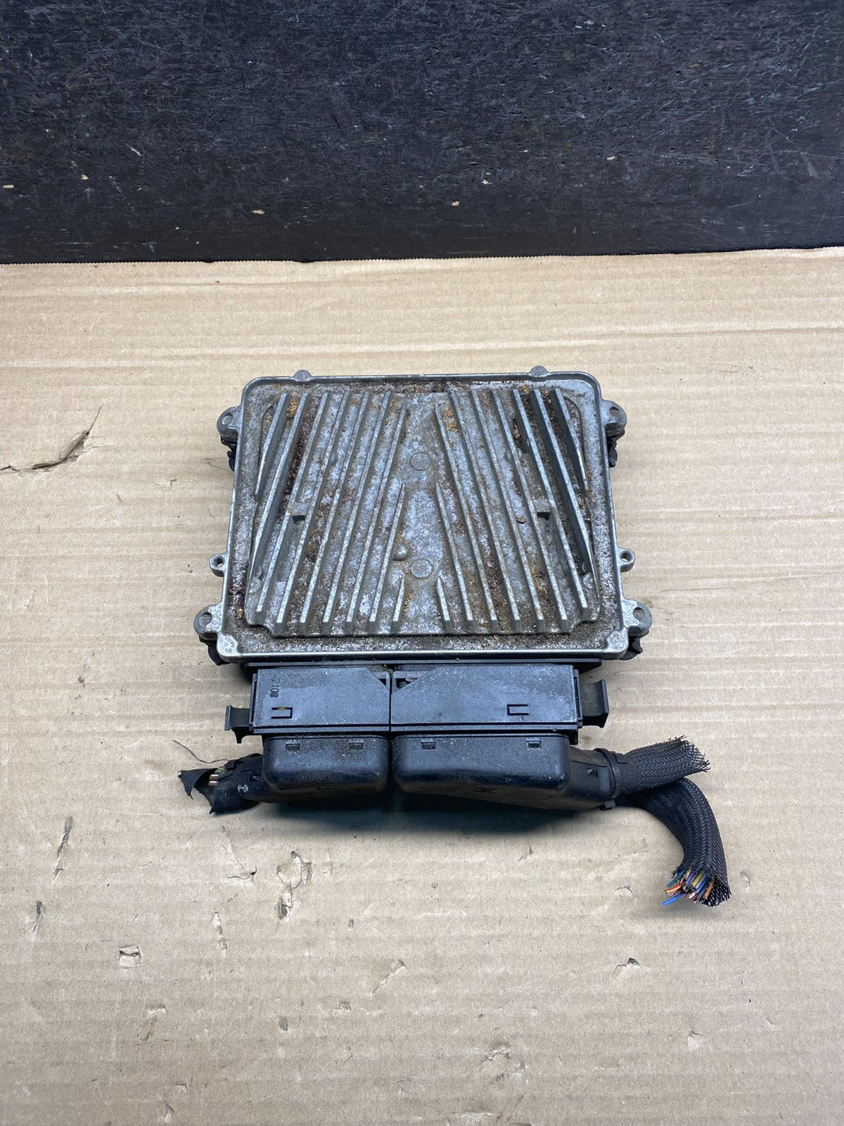 2006 to 2011 Mercedes 3.5L ECU E350 ML350 R350 Engine Computer Module AH9980 DW1