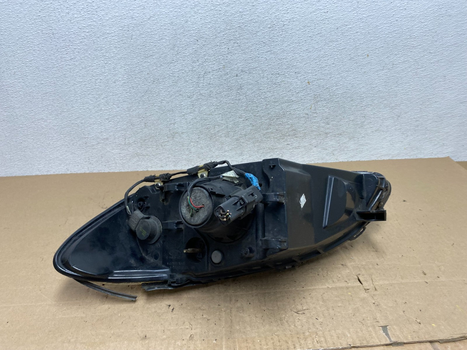 2000 to 2007 Ford Taurus Right Passenger RH Side Halogen Headlight AE6504 DW6