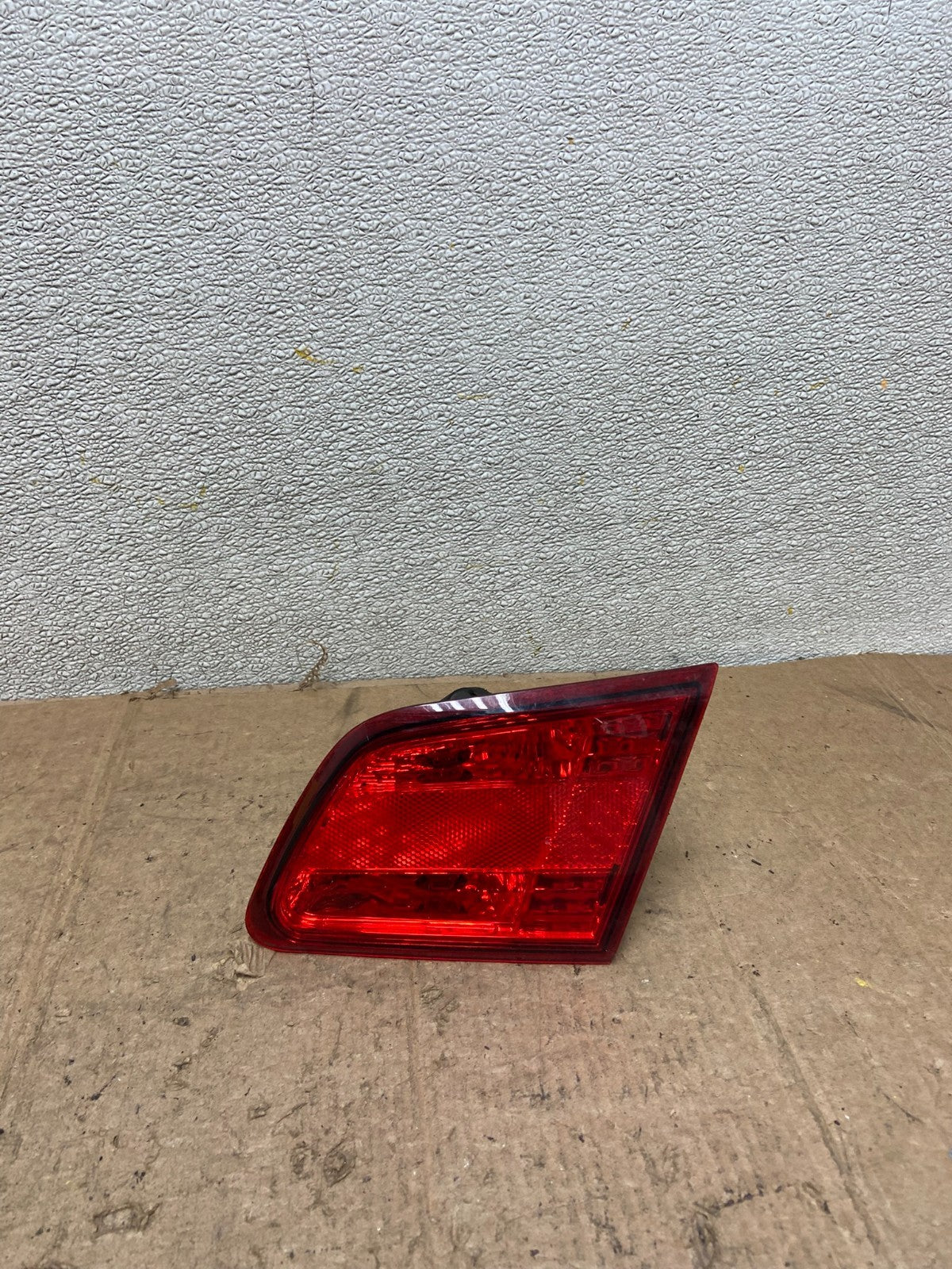 2010-2014 Subaru Legacy Right Passenger Rh Side Tail Light Inner Oem AA4274 DW0