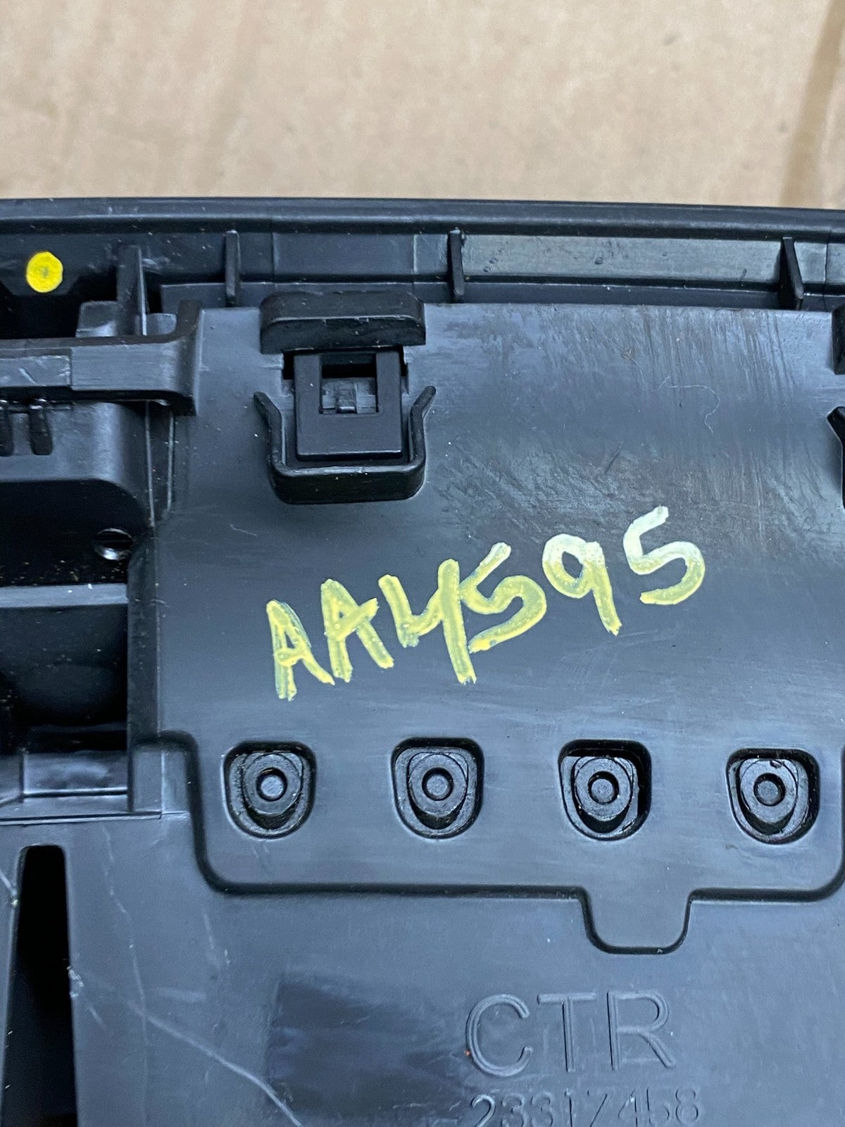 2013-2016 Chevrolet Malibu Center Radio Switch Air Vent Trim Bezel aa4595 DG6