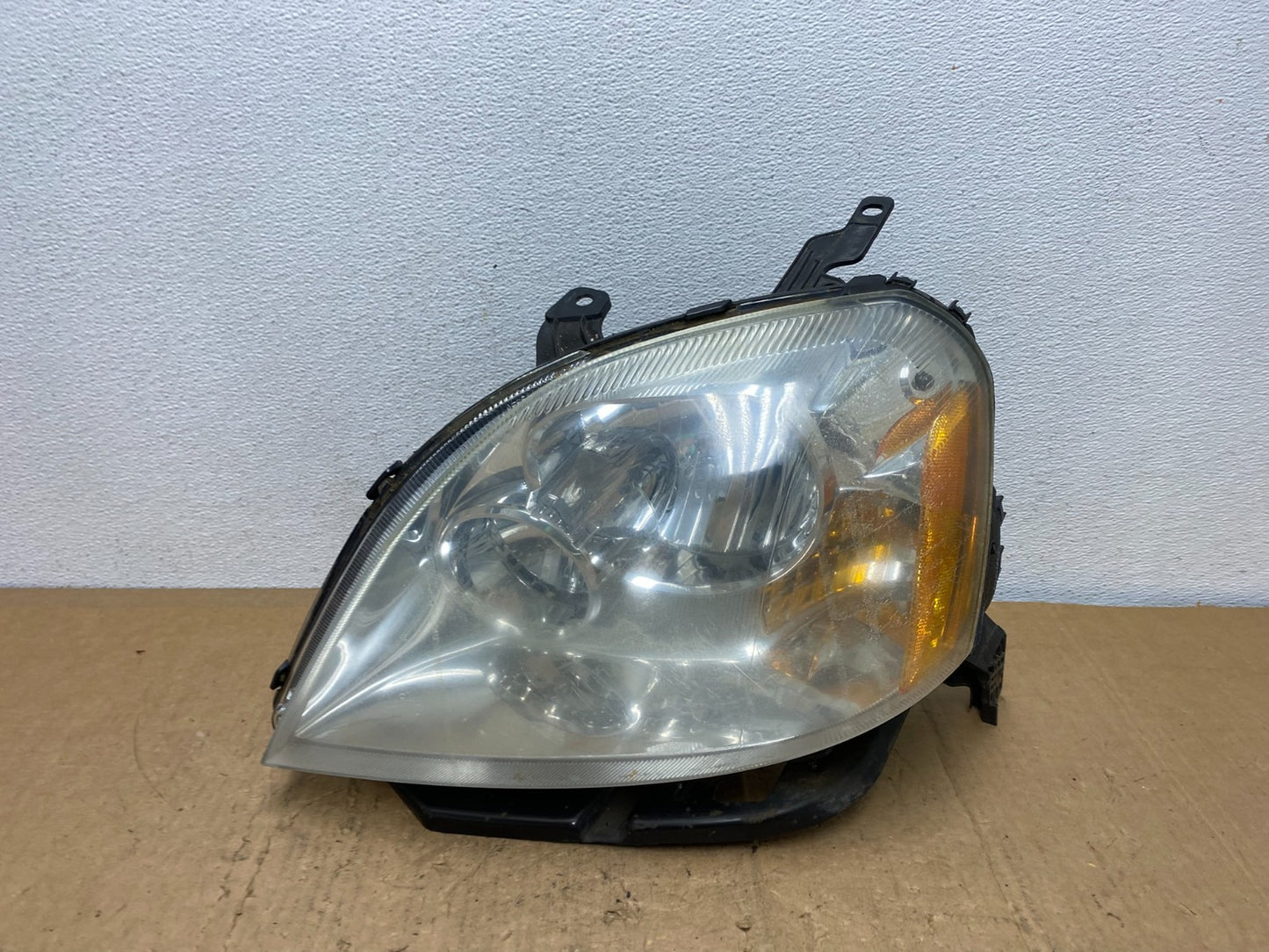 2005 2006 2007 Ford Five Hundred Halogen Headlight Left Driver Lh AD0594 DW0