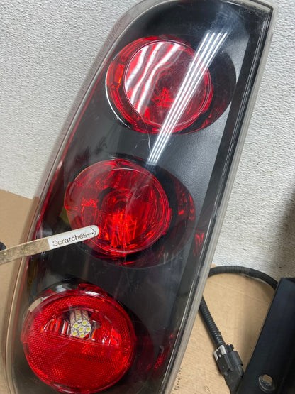2007-2014 GMC Yukon Denali Left + Right SET Tail Lights Light AF4506 LK3