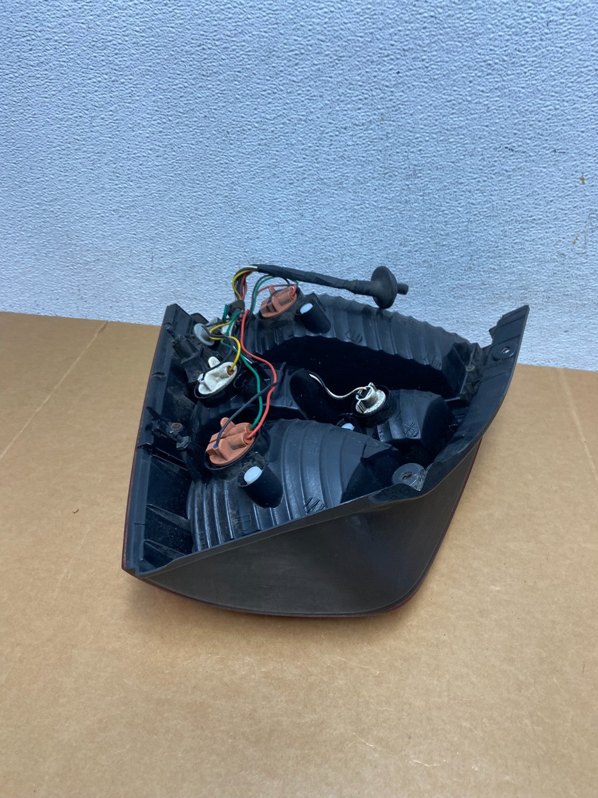 2007 2008 2009 Kia Sorento Left Driver LH Side Tail Light AD8884 DW6