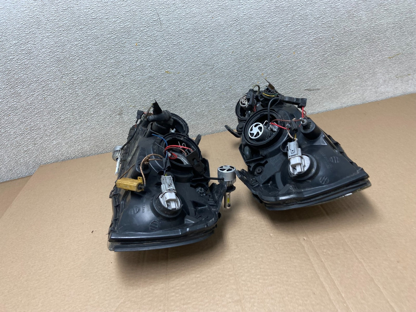 2004 2005 2006 Hyundai Elantra Left+Right Set Halogen Headlights AB2327 DW7