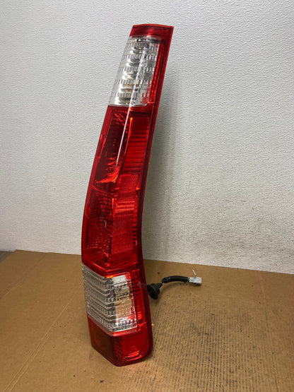 2005 to 2006 Honda Cr-v Crv Right Passenger Side Tail Light AE0629 LK1