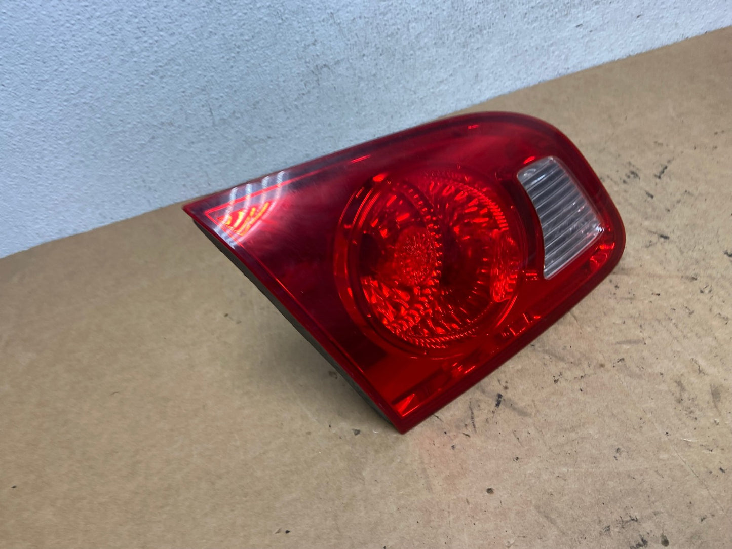 2007 2008 2009 Hyundai Santa Fe Left Driver LH Tail Light Inner AD5150 LK2