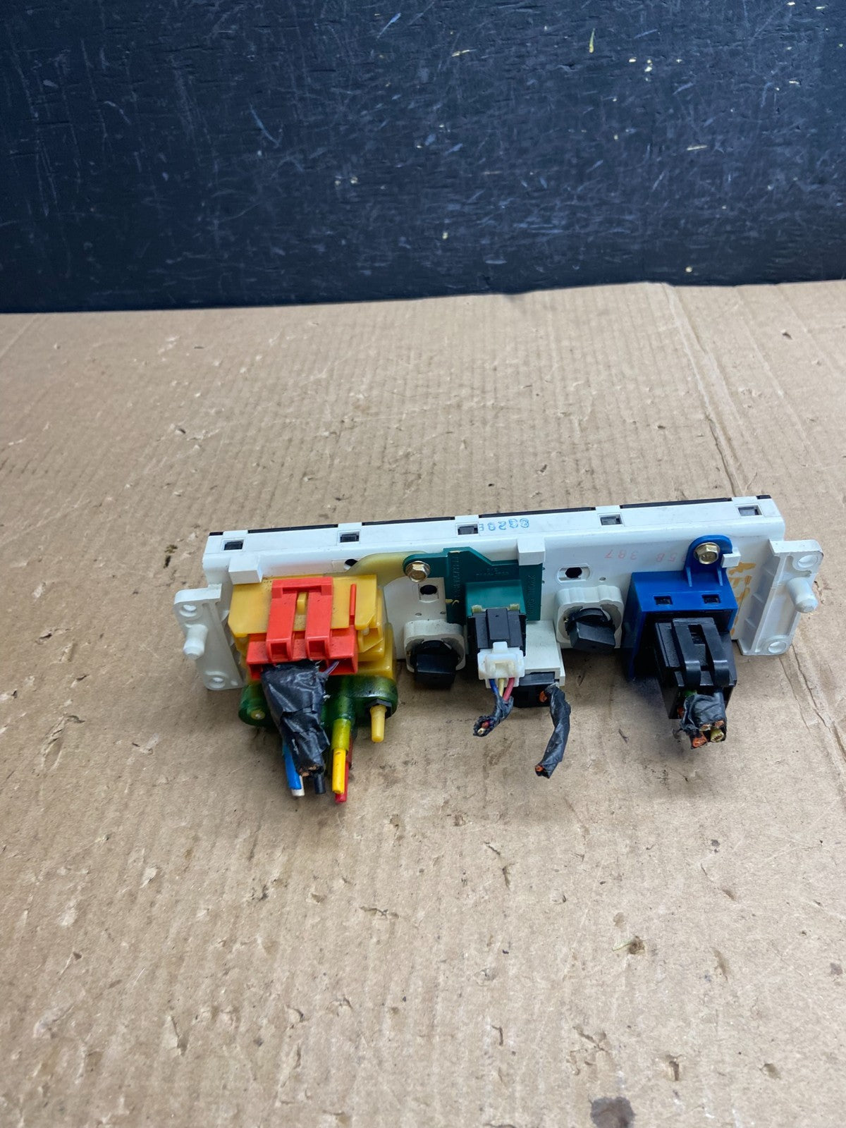 1995 to 1997 Ford Crown Victoria Marquis A/C Heater Climate Control ae3937 DG3