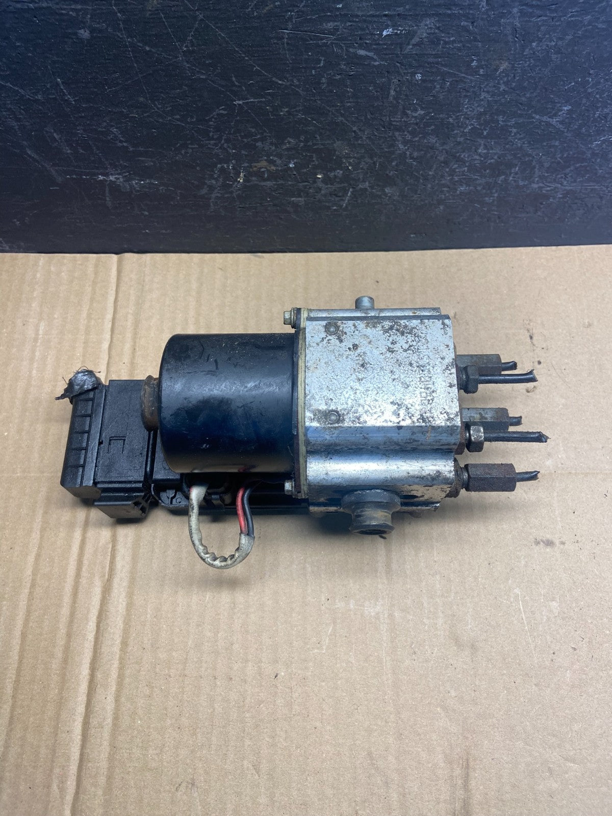 2006 2007 Ford E250 E350 Anti-Lock ABS Antilock Brake Pump ad1845 DG1