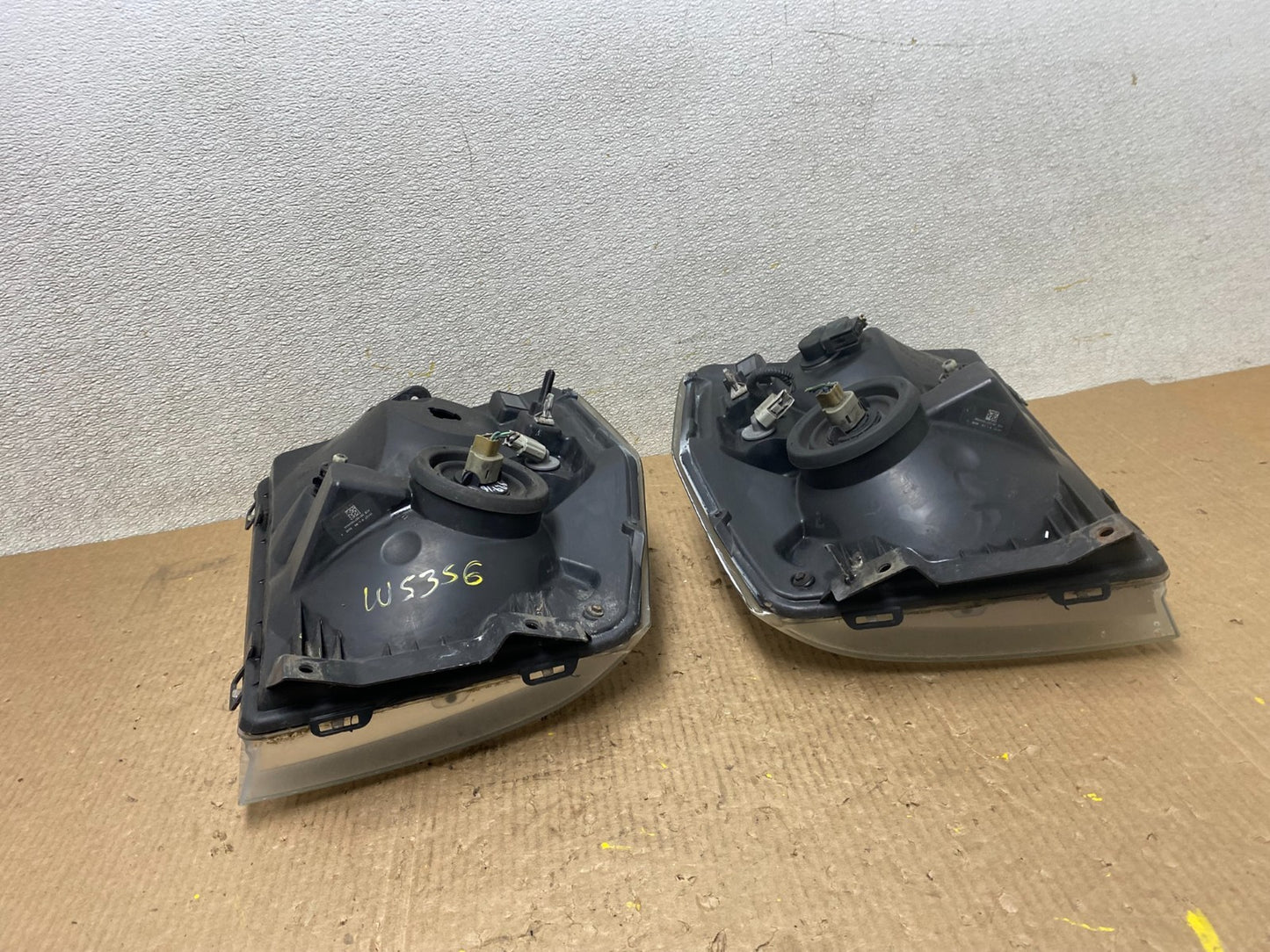 2008-2014 Ford Econoline E150 E250 E350 Left+Right Headlights W5356 DW15