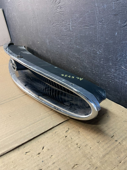 1995 to 1999 Buick Riviera Front Grill With Mounting Brackets Grill Ac54282