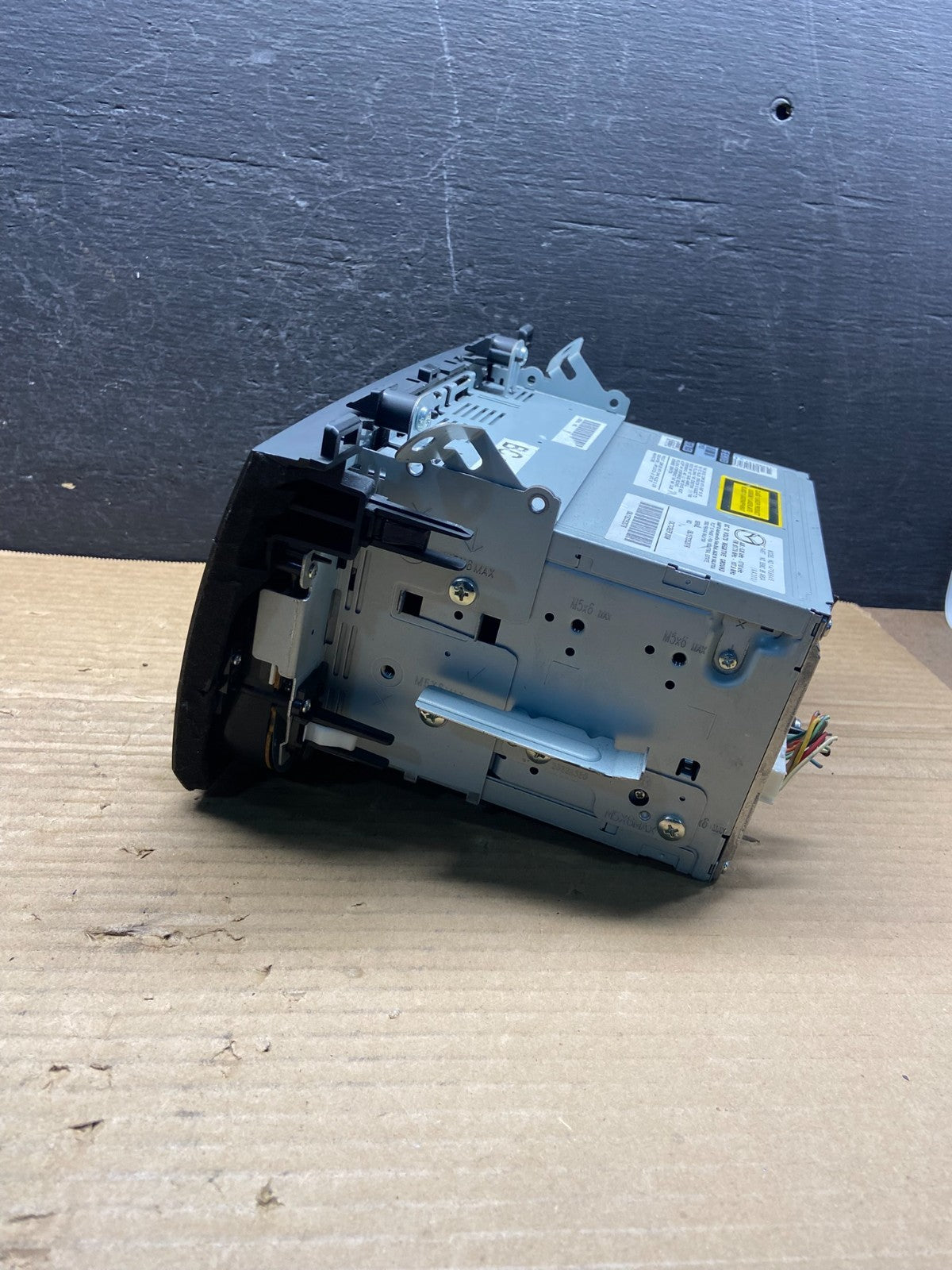2010 2011 Mazda 3 Radio Stereo CD MP3 Player Control ae4541 DG1