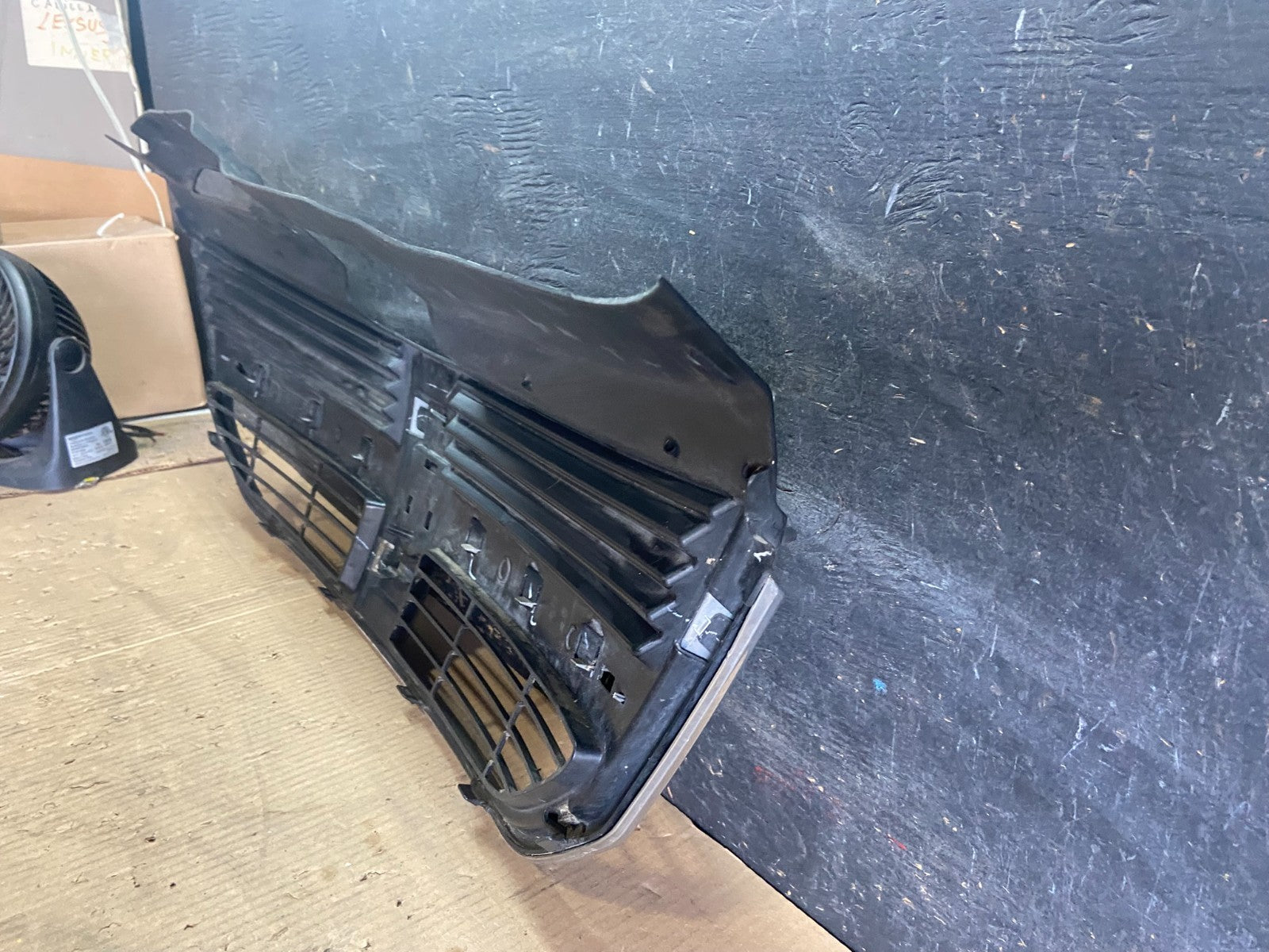 2009 to 2010 Dodge Journey Chrome Front Upper Grill Grille OEM R5468 DG5