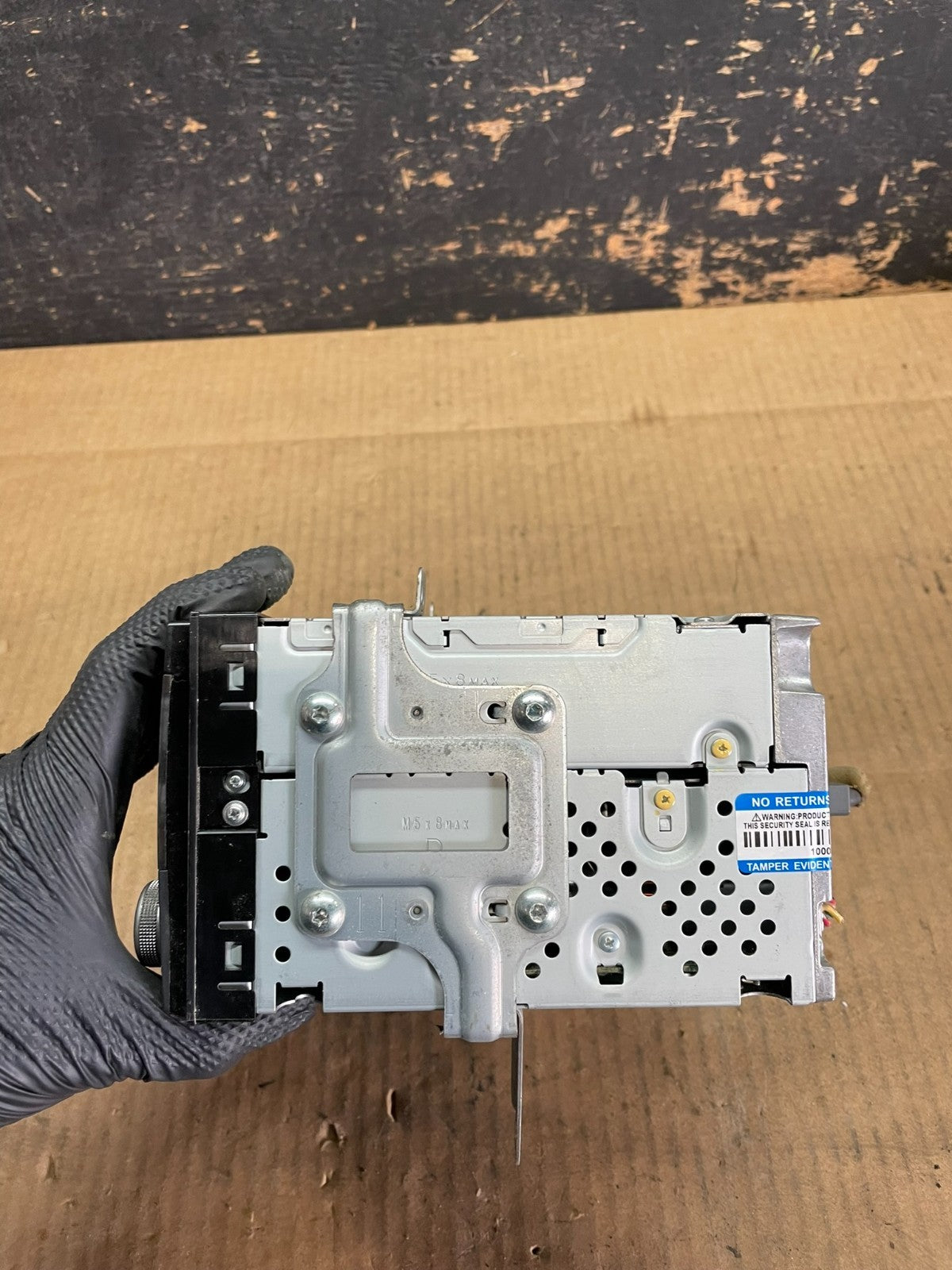 2011 to 2012 Nissan Rogue AM FM Radio CD Player Screen Receiver AA9245 DG2