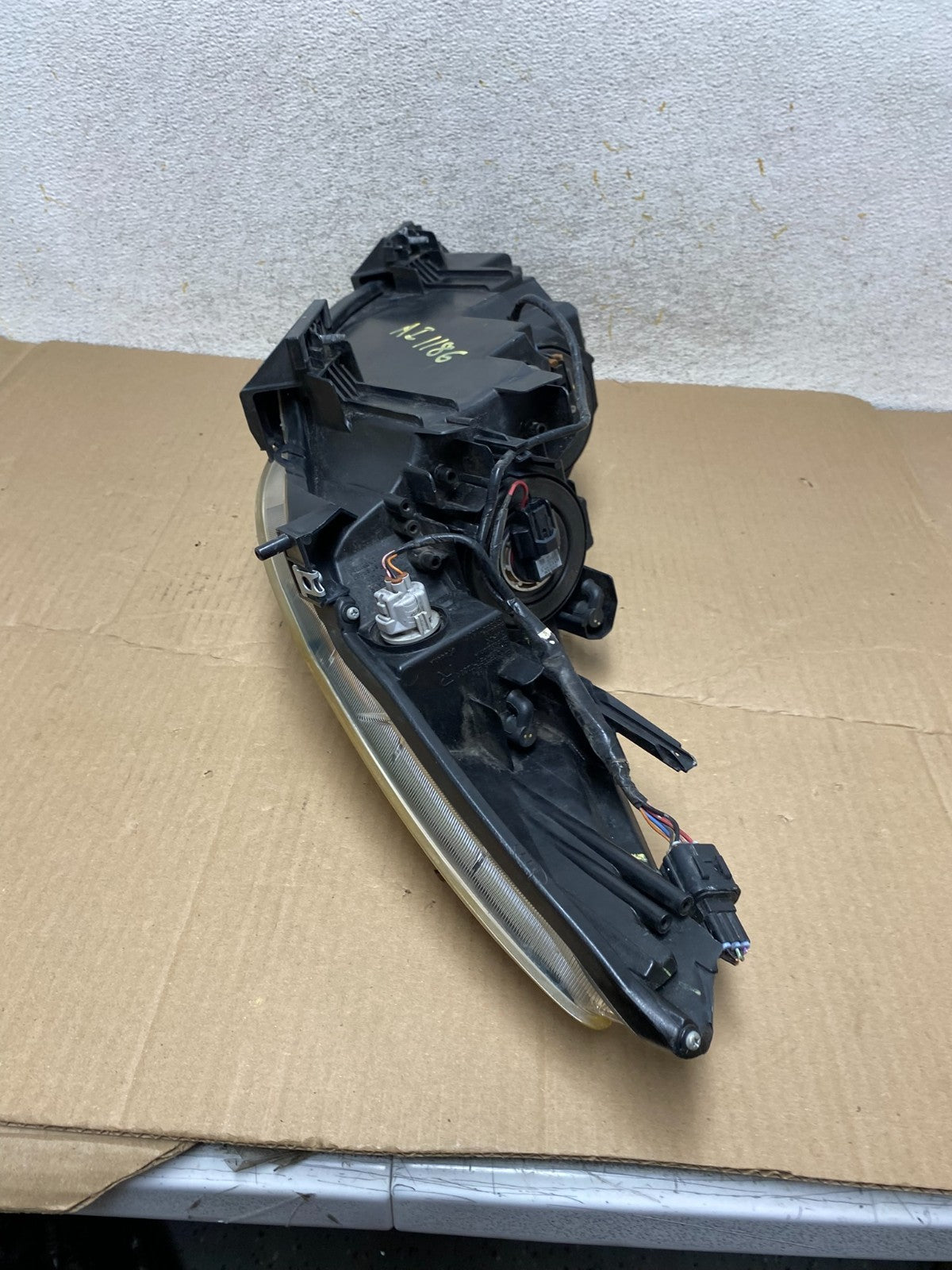 2010 - 2013 Mazda 3 Halogen Right Passenger Rh Side Headlight AI1186 DW8