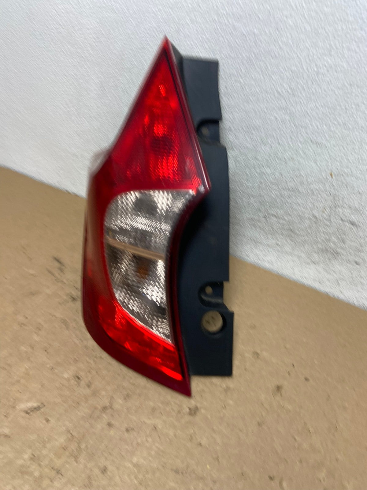 2014 - 2019 Nissan Versa Note Hatchback Left Driver LH Tail Light AF8029 LK1