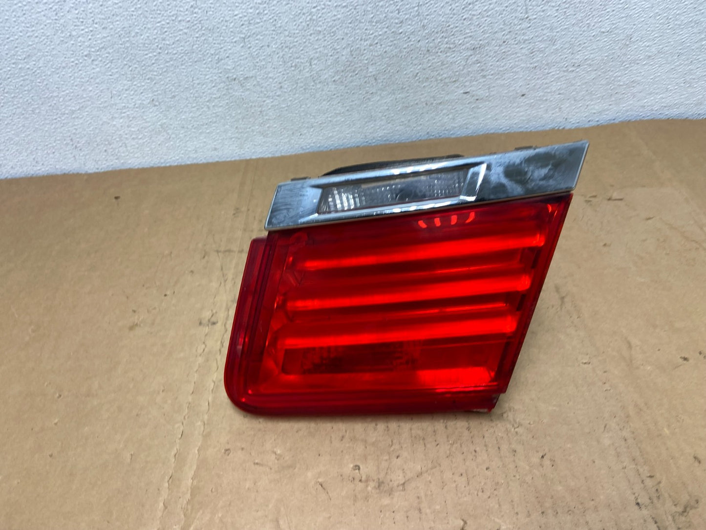 2009 - 2012 Bmw 7-Series F01 F02 750i Right Passenger Inner Tail Light AC8541 DW0