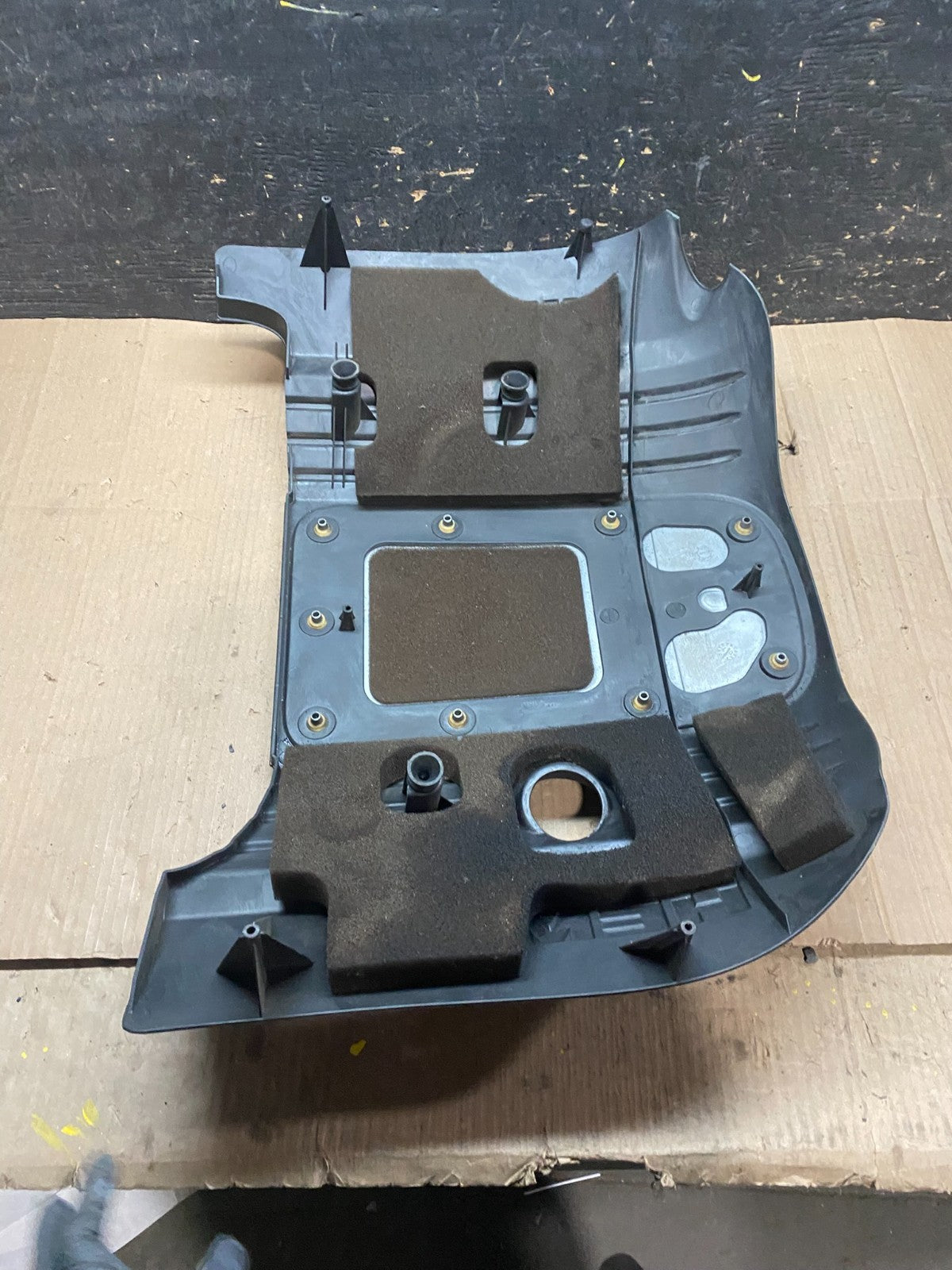 2005 to 2010 Jeep Grand Cherokee 5.7L Hemi Engine Cover Plastic Shield w4855 DG6