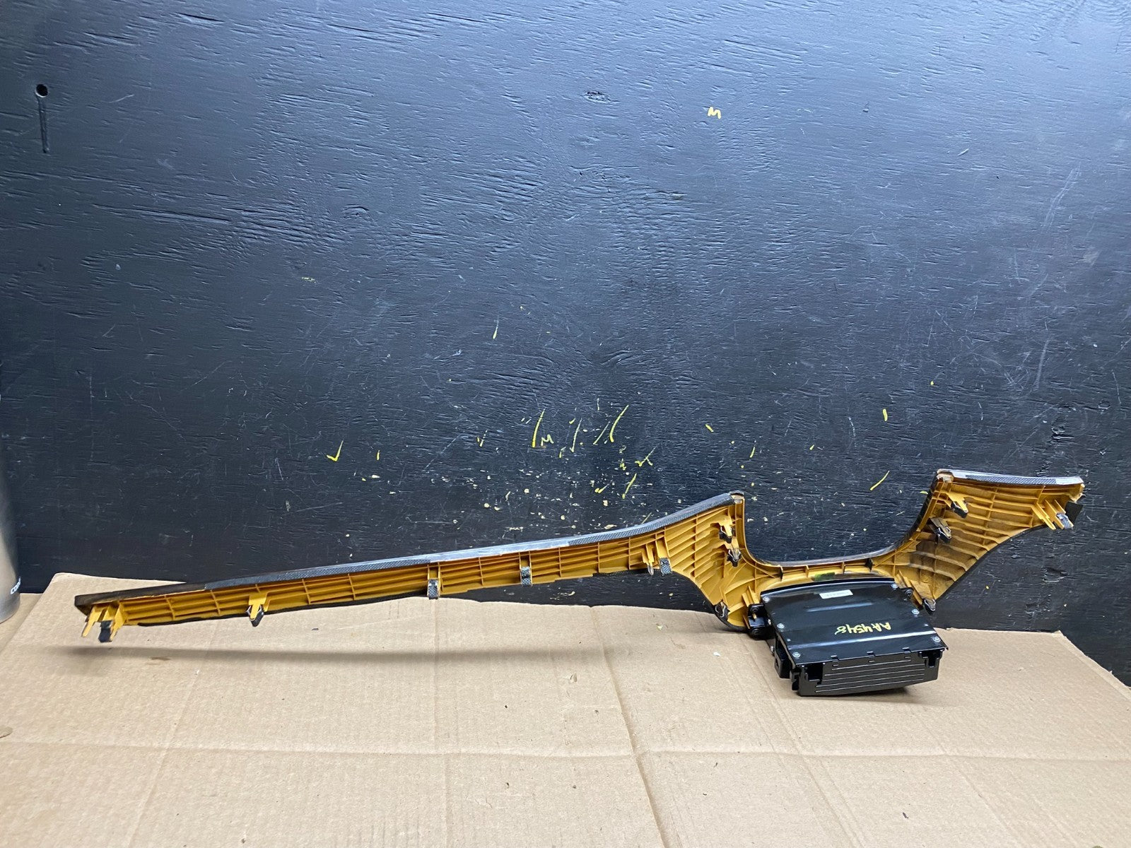 2007 to 2012 Hyundai Santa Fe Center Dashboard Wood Panel Molding OEM AA4548 DG5