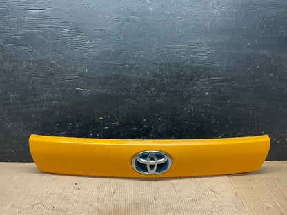 2012 2013 2014 Toyota Prius V Trunk Lid Liftgate Garnish Trim Panel T0516 DG0