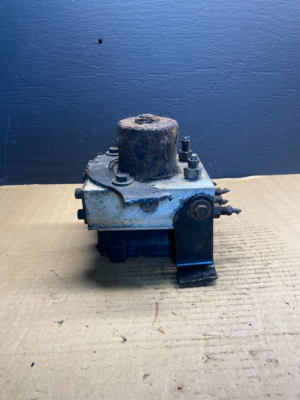 Wabco ABS Pump Hydraulic W/ Module P/N 4460470002 AB71344