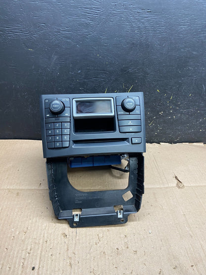 2003-2006 Volvo XC90 Center Dash Radio Screen Panel Bezel Y2508 DG0